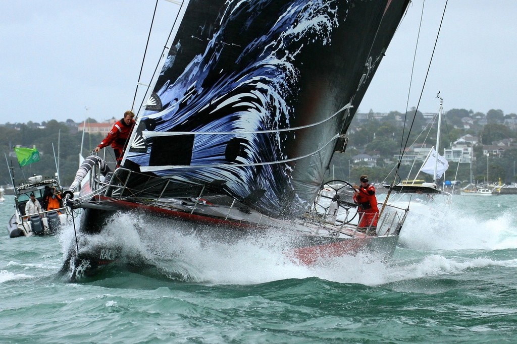 Puma lines up for the first mark - Volvo Ocean Race Auckland - Start March 18,2012 © Richard Gladwell www.photosport.co.nz